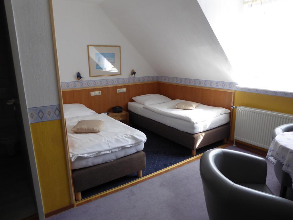 Landhotel Auerose Garni Neu Kosenow Dış mekan fotoğraf